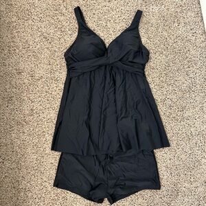 Sleek Black Women's swim set